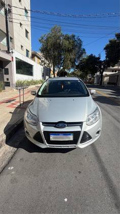 FORD FOCUS 2.0 TITANIUM SEDAN 16V FLEX 4P POWERSHIFT FORD FOCUS 2.0 TITANIUM SEDAN 16V FLEX 4P POWERSHIFT